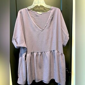 Wide eyed gaze top - gray